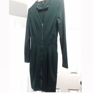 Like new dynamite full sleeve dress with pockets